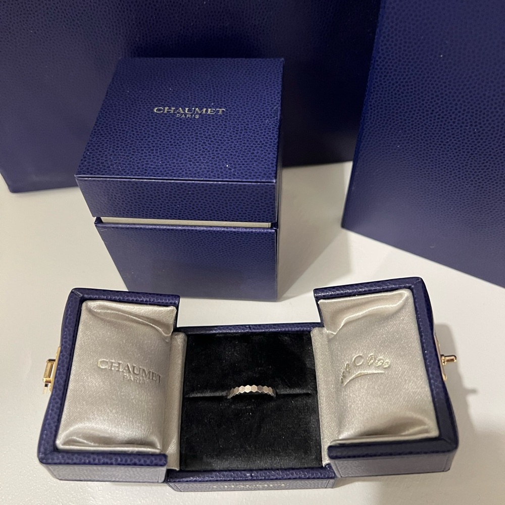 Chaumet Bee My Love White Gold Ring (47)